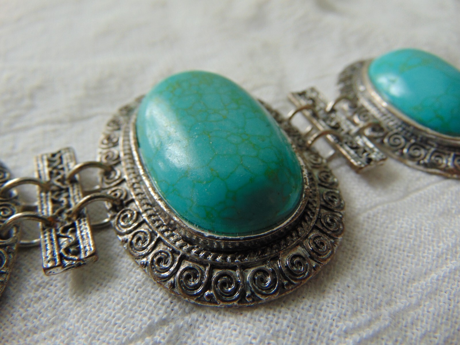 vintage silver blue oval stones toggle closure bracelet Southwest look