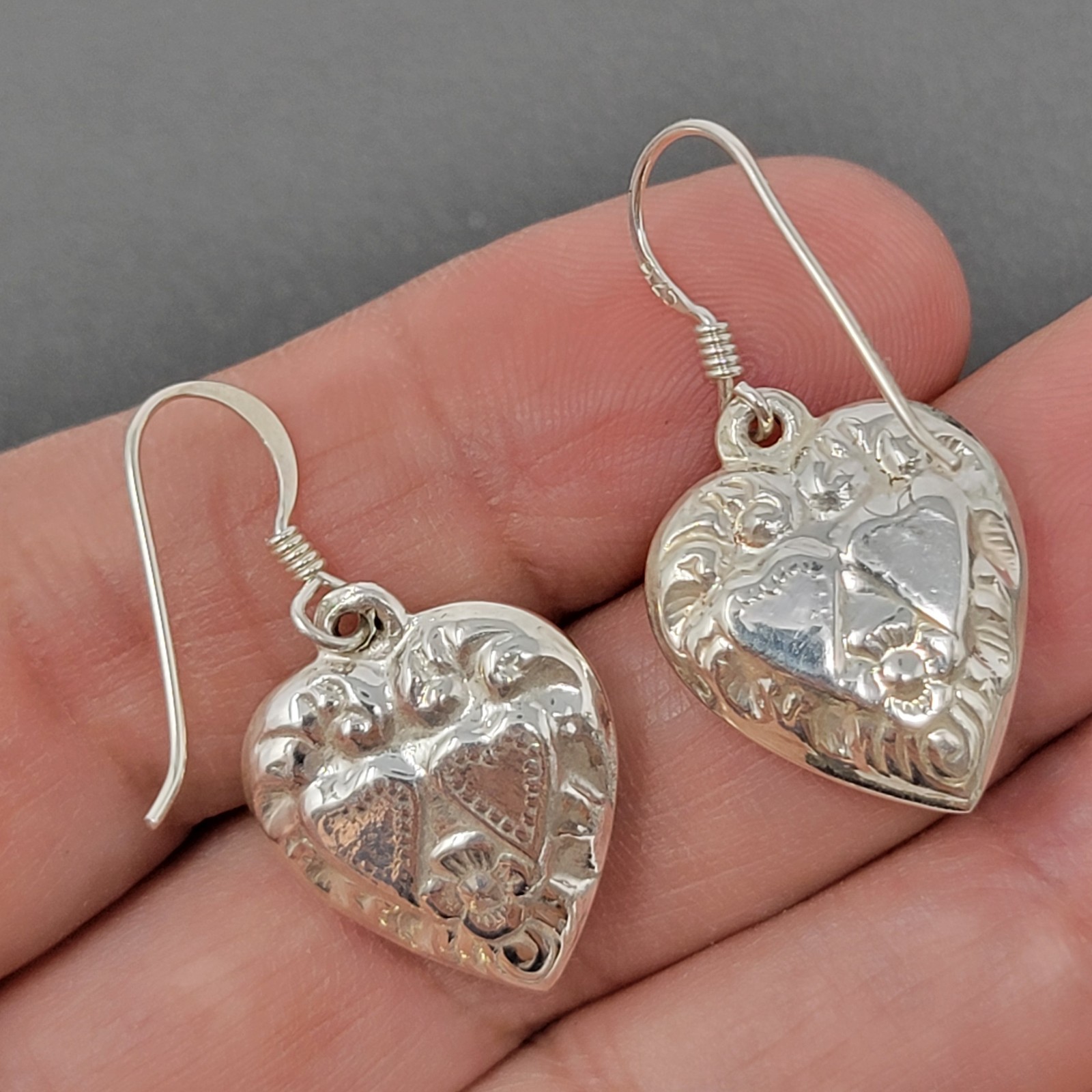 925 Sterling Silver Hearts & Flowers Dangle Drop Earrings