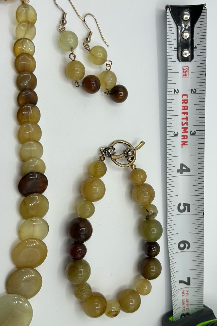 VTG Lot Retro Earth Tones Gem Stone Bracelet Earrings Choker Necklace Toggle