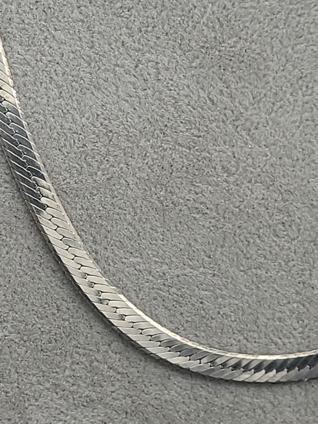 VTG Herringbone Chain Sterling Silver 24” 5.3mm 20.7g ONE KINK HARDLY VISIBLE