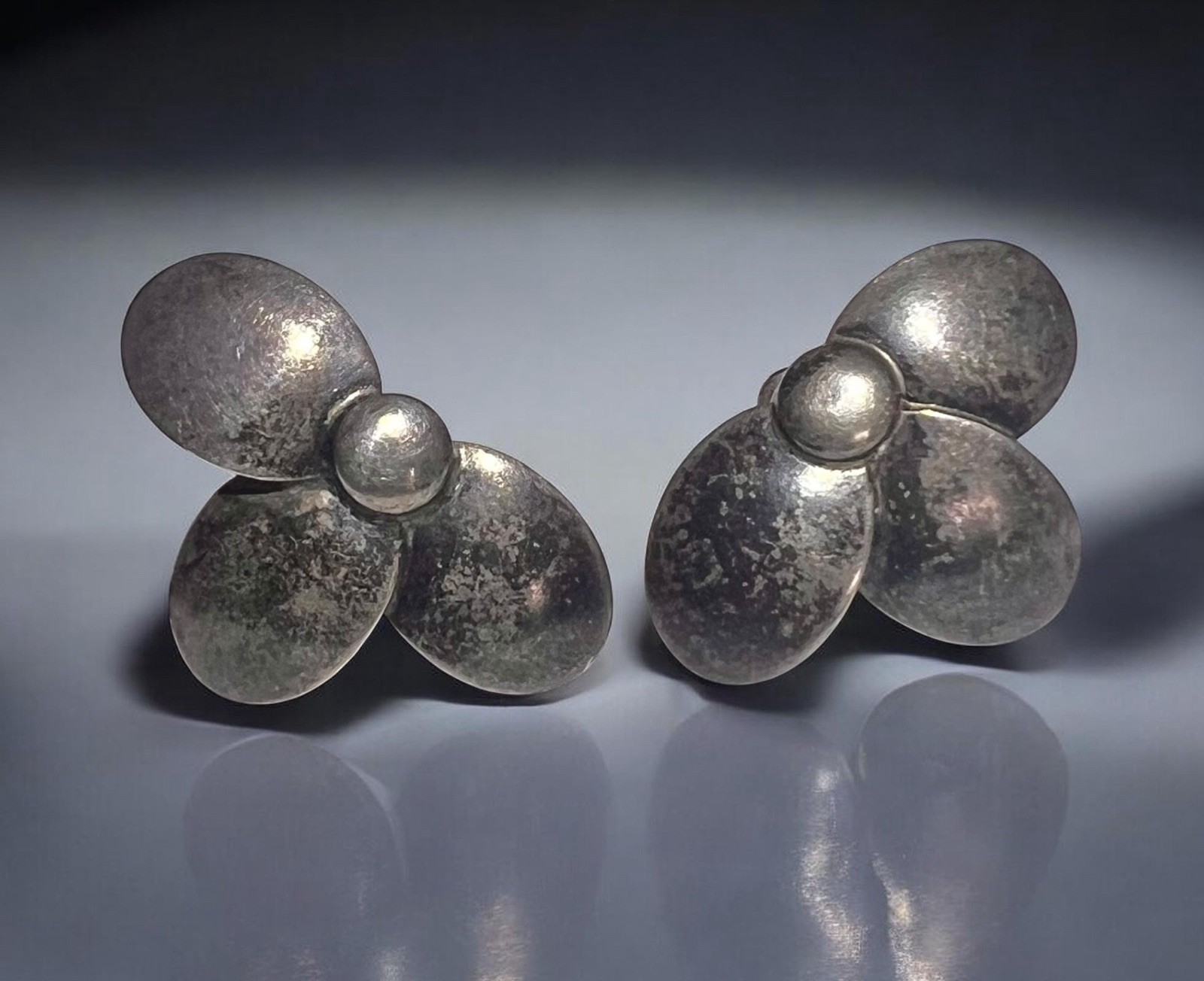 Vintage Sterling Silver CALLA LILY Flower Screw Back Earrings Modernist N.E ?