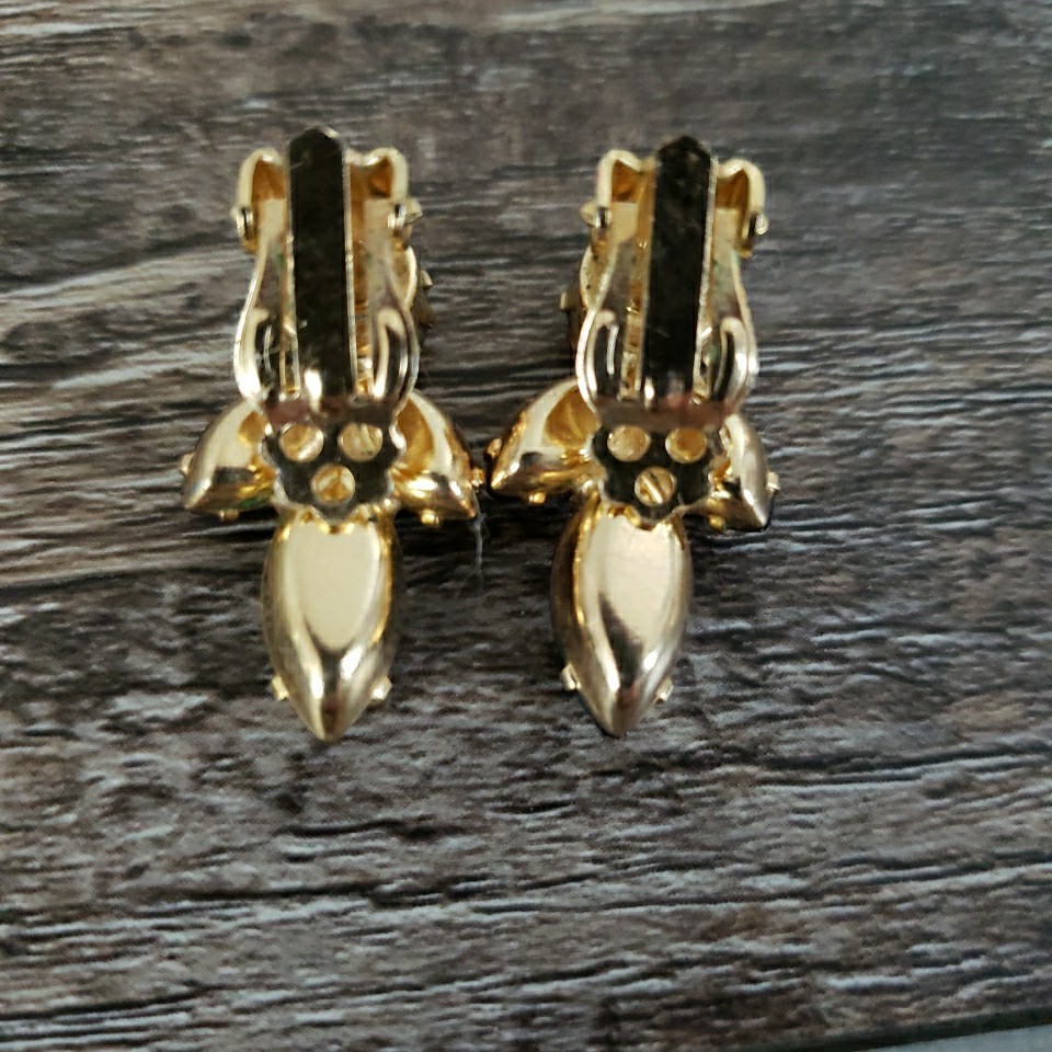 Vintage Purple Cluster Navette Prong Earrings Clip On Gold Tone
