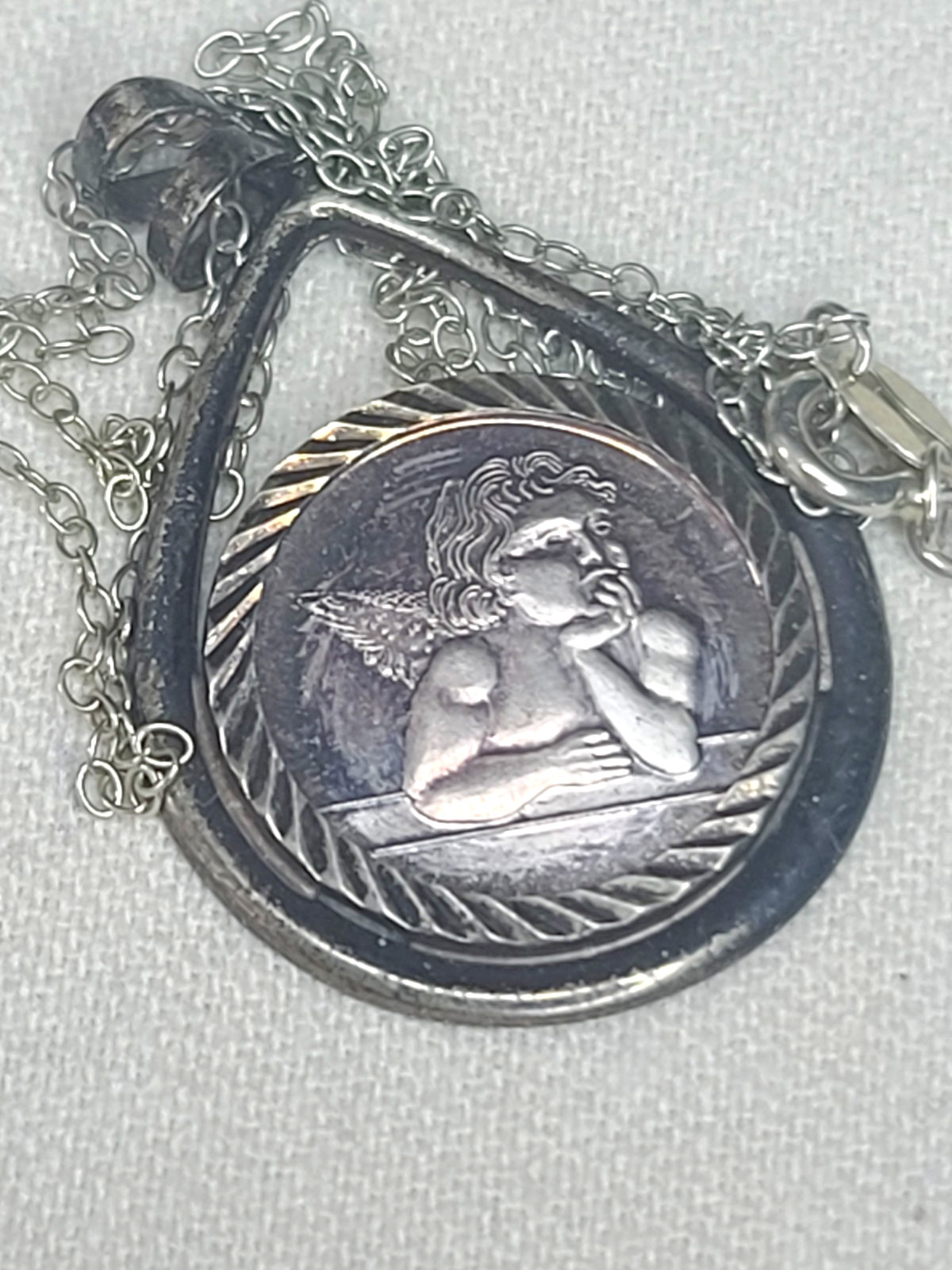 Vintage Cherub .999 Silver 18″ Necklace Removable Framed Center Guardian Angel