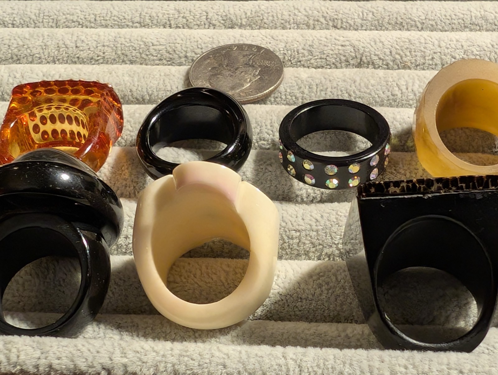 11 Vintage Handmade Bakelite Lucite Stone Wood Black Coral Rings! Various Sizes!