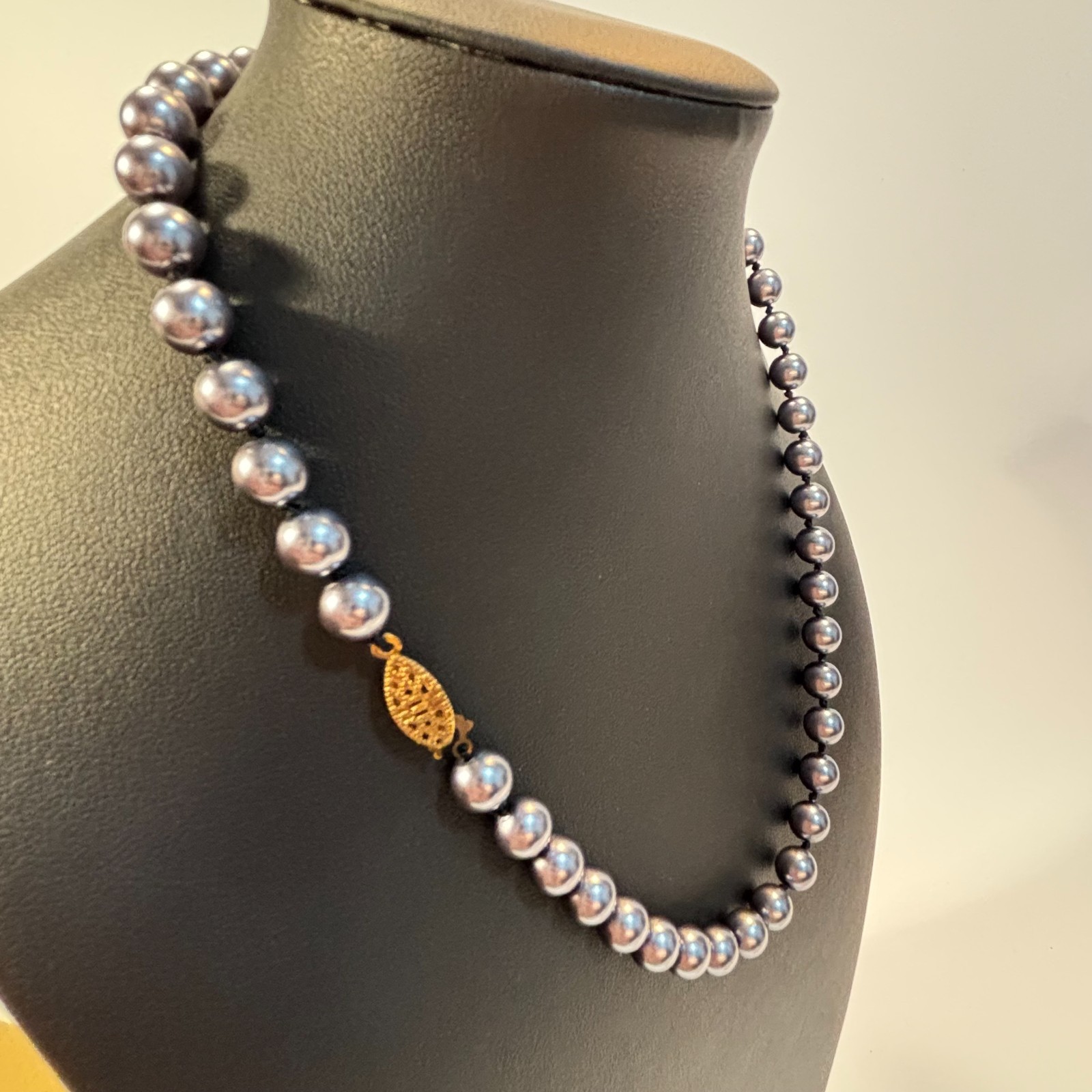 Pearl Necklace Vintage Mid Century Classic Jewelry Black Silver Tone