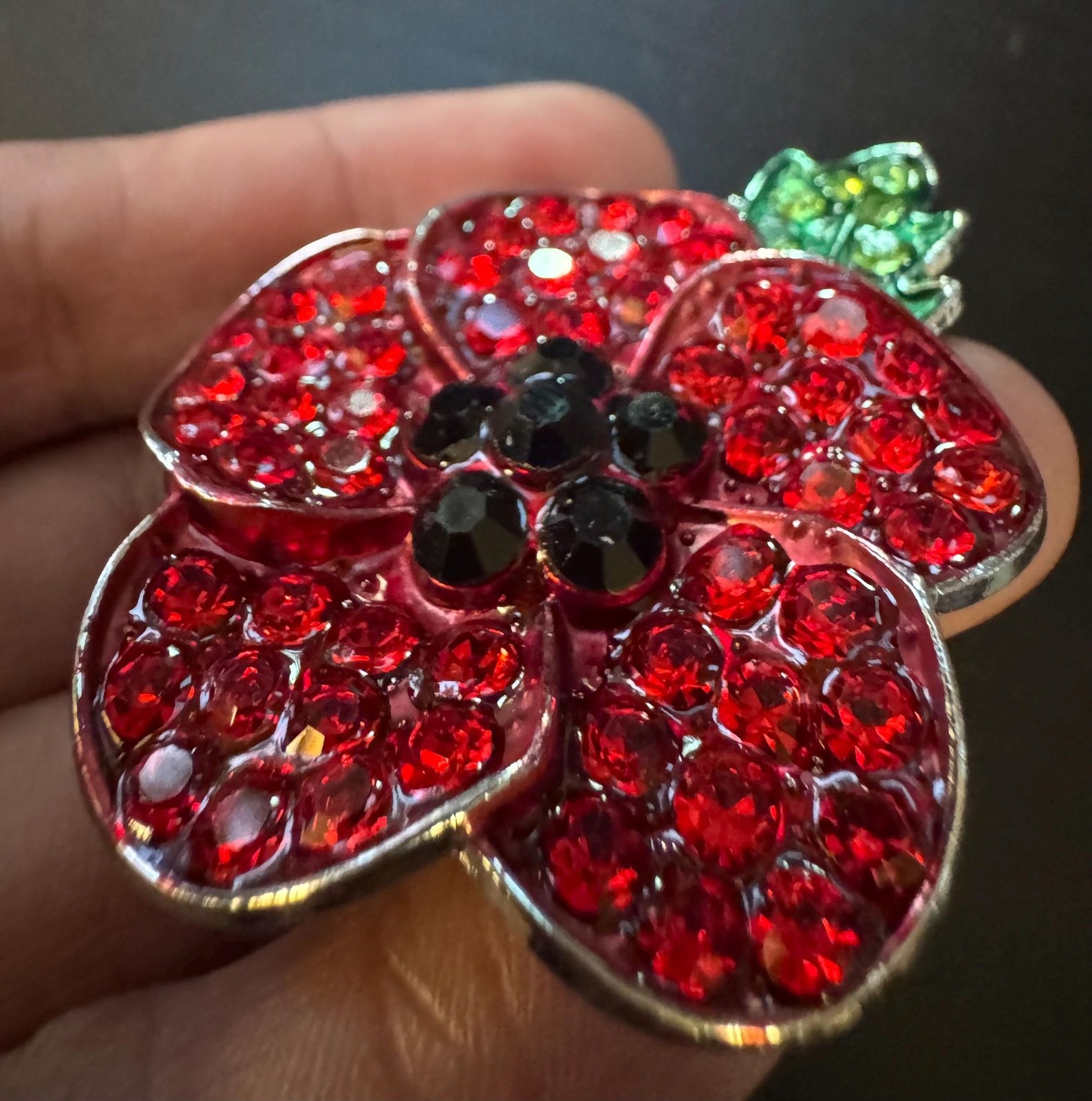 Vintage Red Poppy Flower Black Crystal Rhinestone Brooch Pin B22