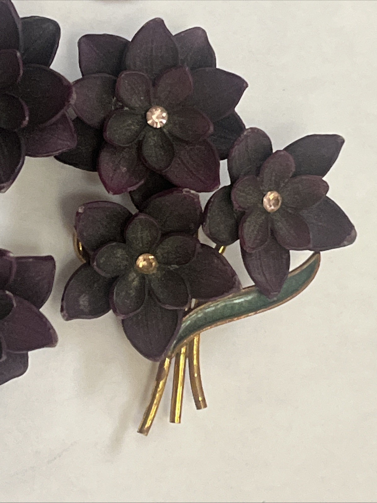 VTG GES GESCH SUFFRAGETTE VIOLETS FLOWER BROOCH W. Germany & clip earrings