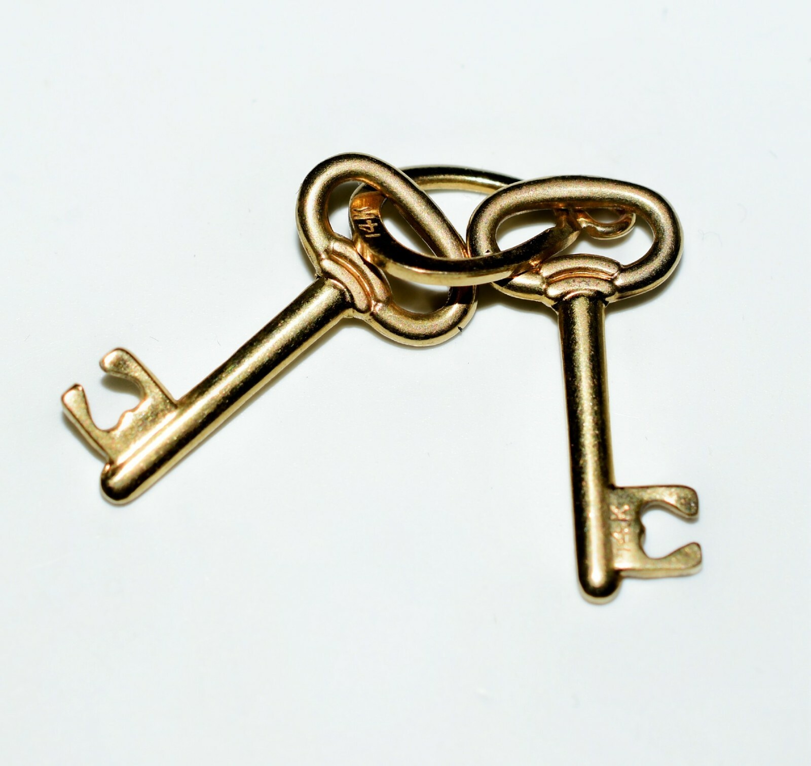 Vintage 14K Gold Keys Charm Movable Art Deco 1930s-1950s