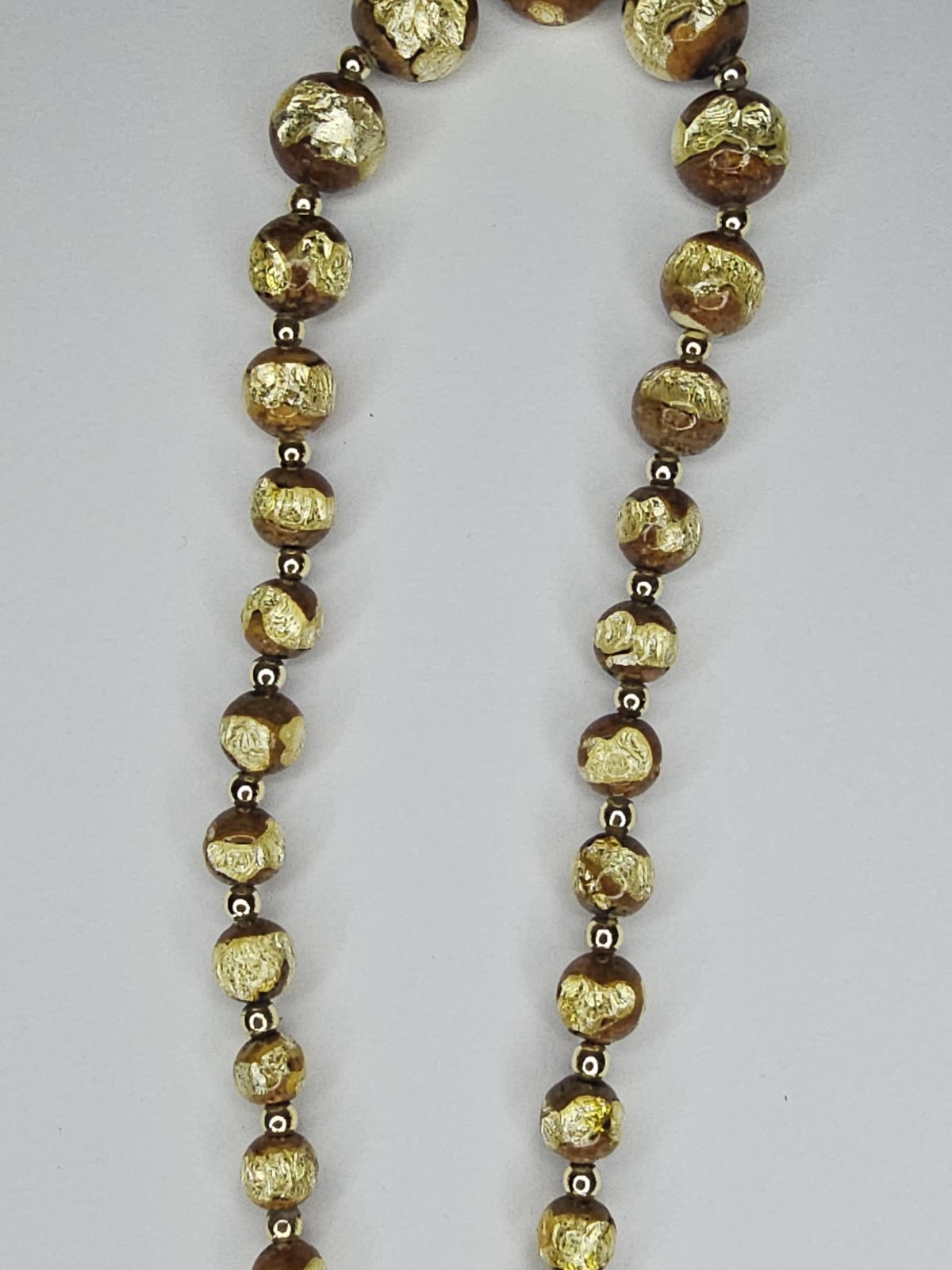 Vintage Murano Style Venetian Gold Foil Art Glass Bead Necklace 22″ Amber