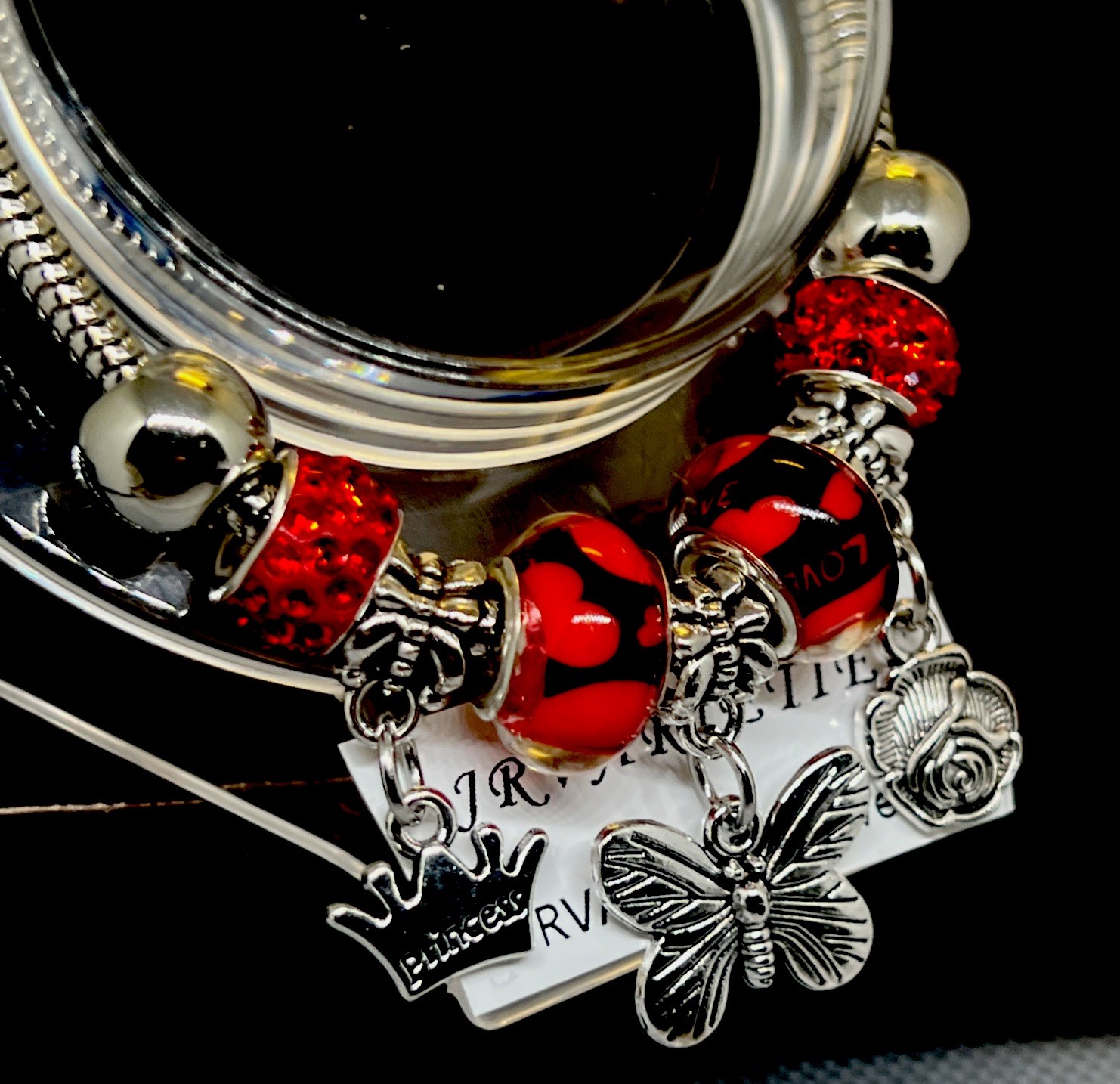 sterling silver bracelets for women. Elegant and stylish for wearing daily basis