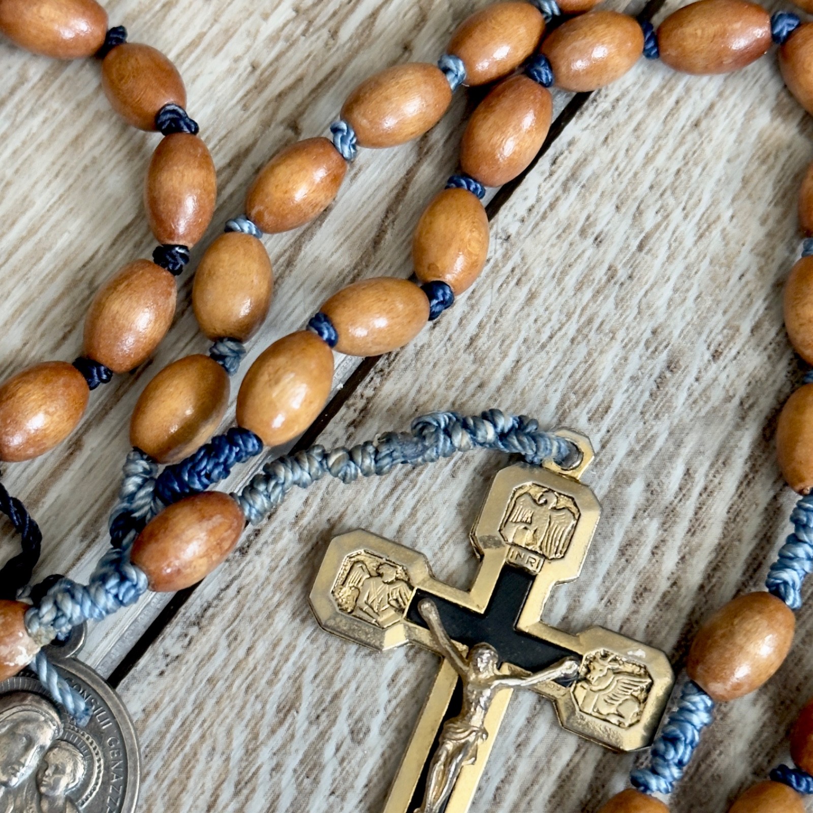 Vintage Rosary Religious Madre Del Buon Consiglio Proteggimi Wooden Beads