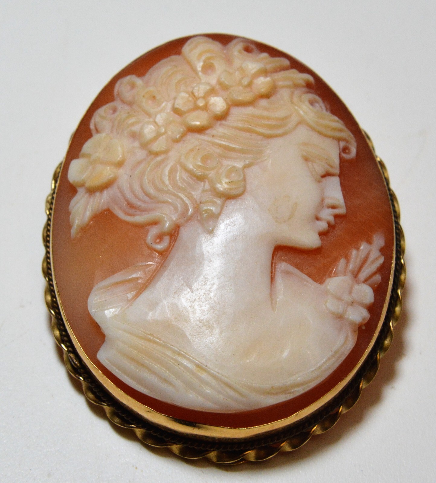 Antique solid 18k yellow gold Natural shell hand carved cameo 37x30mm 8.4g