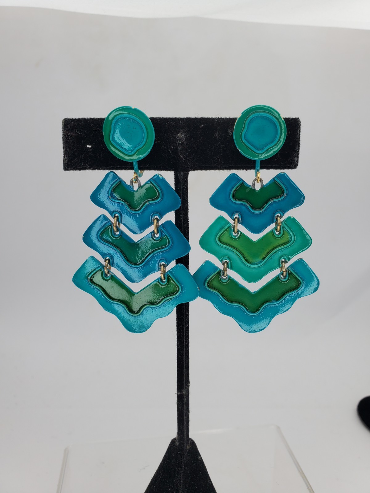 Vintage Green Teal Clip Ons Chandelier Dangle Hippies Earrings MCM 2.5″ Vivid