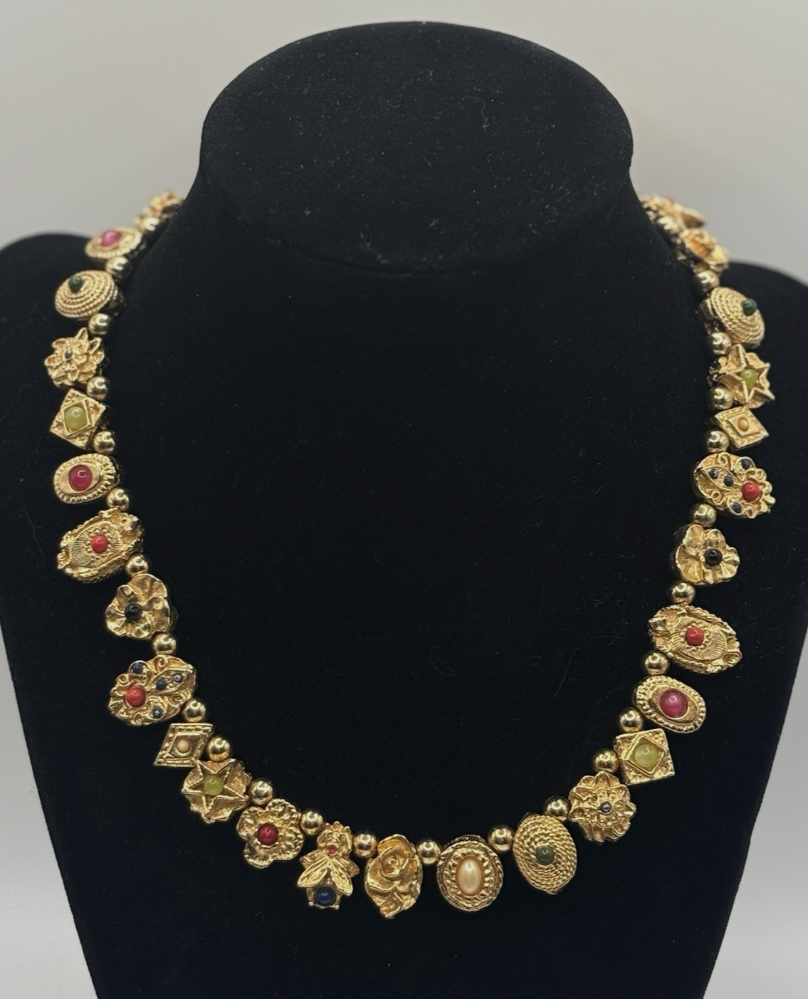 RARE Vintage Unsigned Goldette Victorian Revival Sliding Charm Necklace 16″