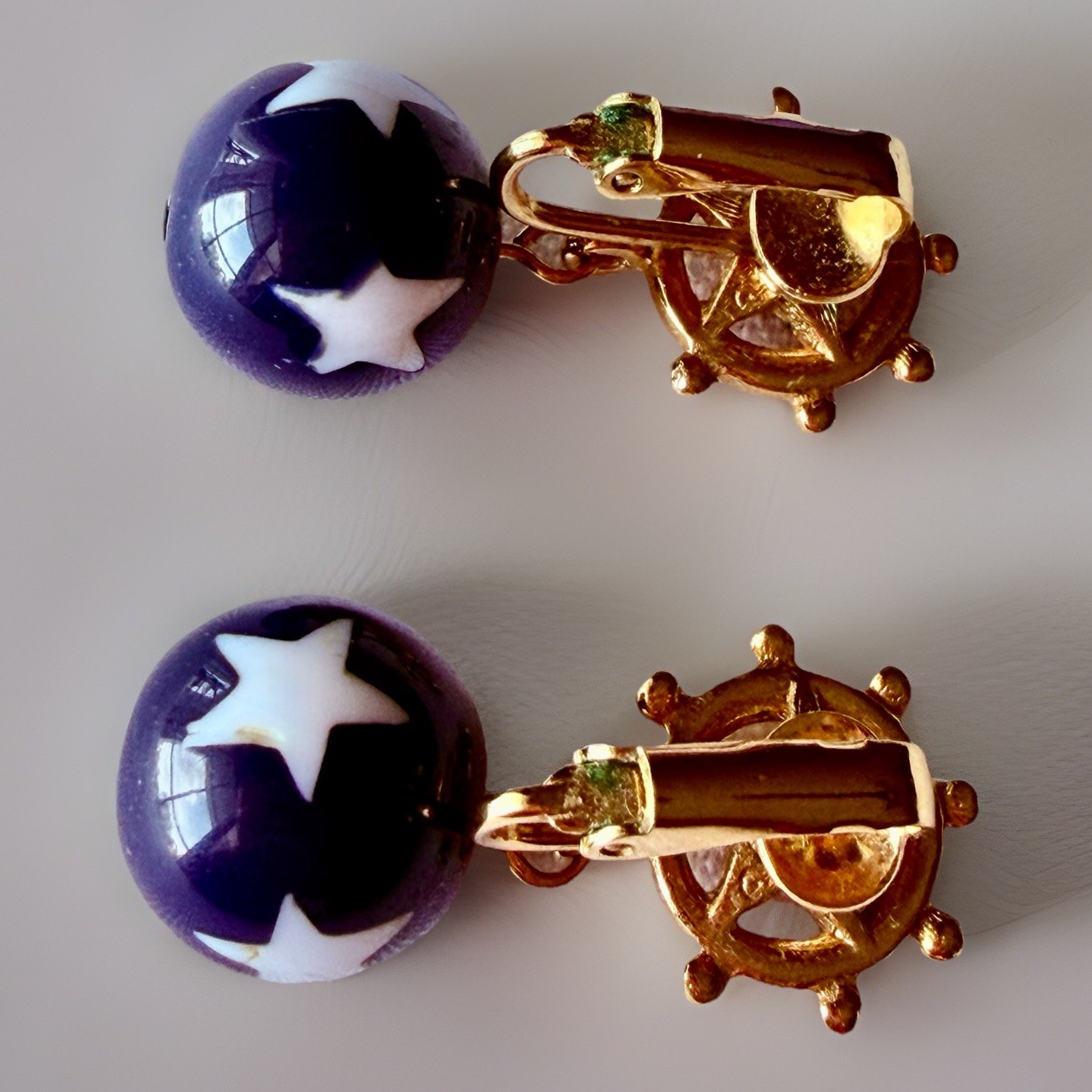 Vtg Avon Star Spangled Banner Dangle & Rhinestone Flag Clip On Earrings 3, 4g