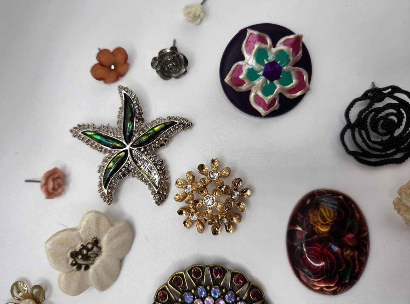 Flower Craft Jewelry Pieces Junk Drawer 30 Different Pieces