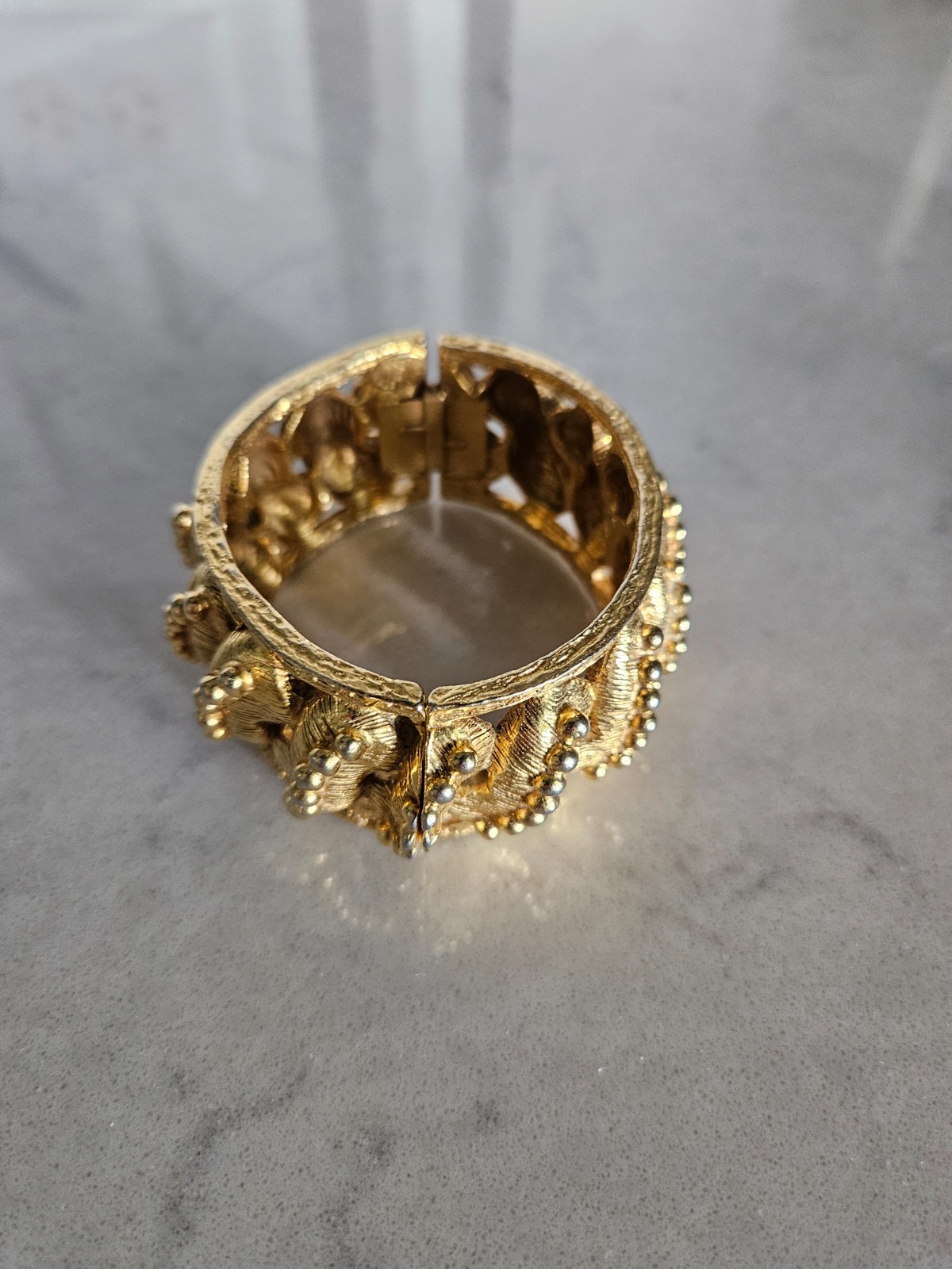 RARE AND VINTAGE KENNETH LANE GOLD BEADED SWIRLS HINGED CUFF BRACELET