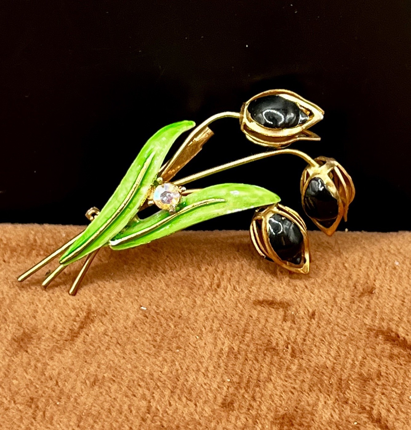 Vintage Black Enamel Moving Tulip Mid Brooch 3-D Bouquet Gold tone 2.5”