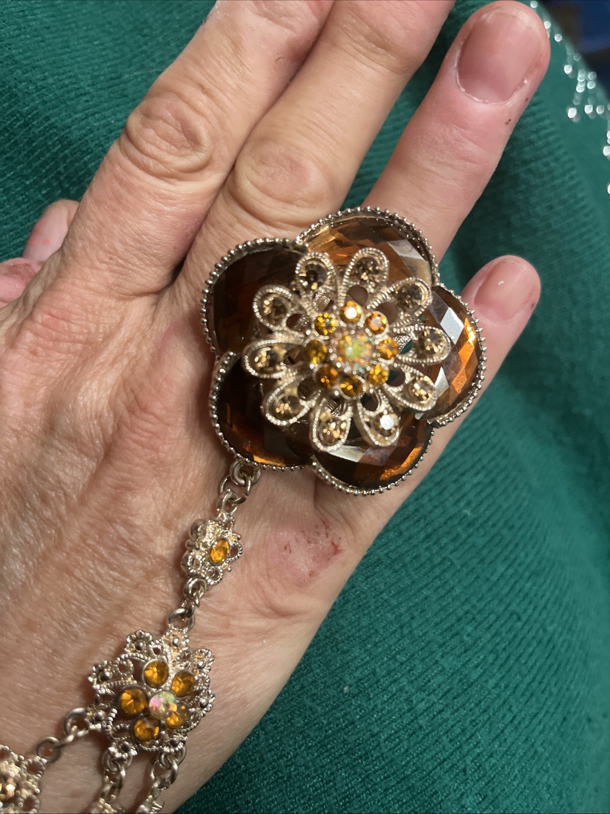 Vintage Floral Bracelet Ring Hand Chain Jewelry