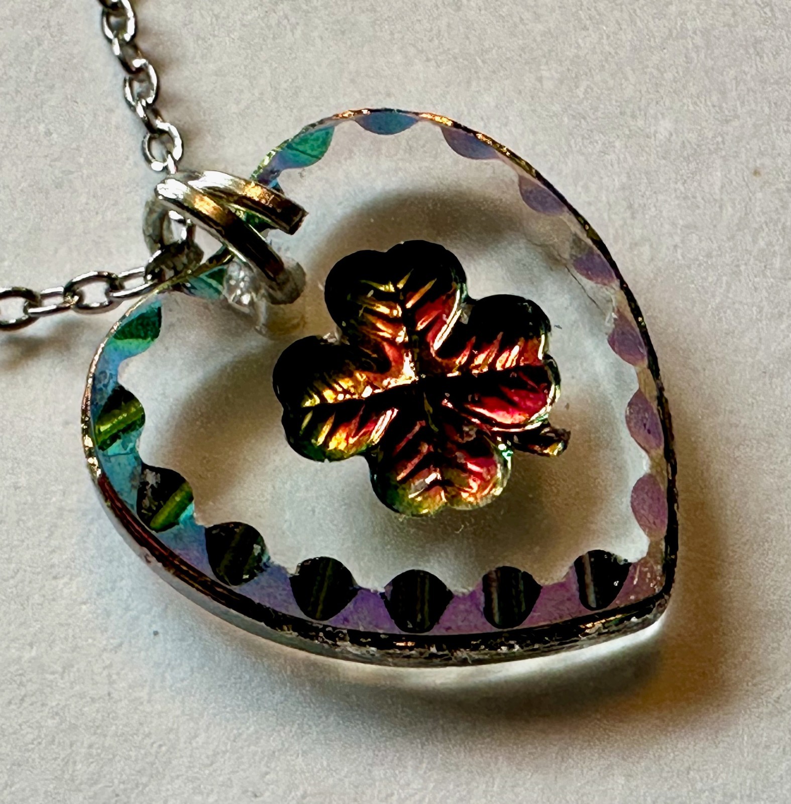 Vintage heart shamrock 4 leaf clover glass intaglio charm 3/4 of 1″ necklace 18″