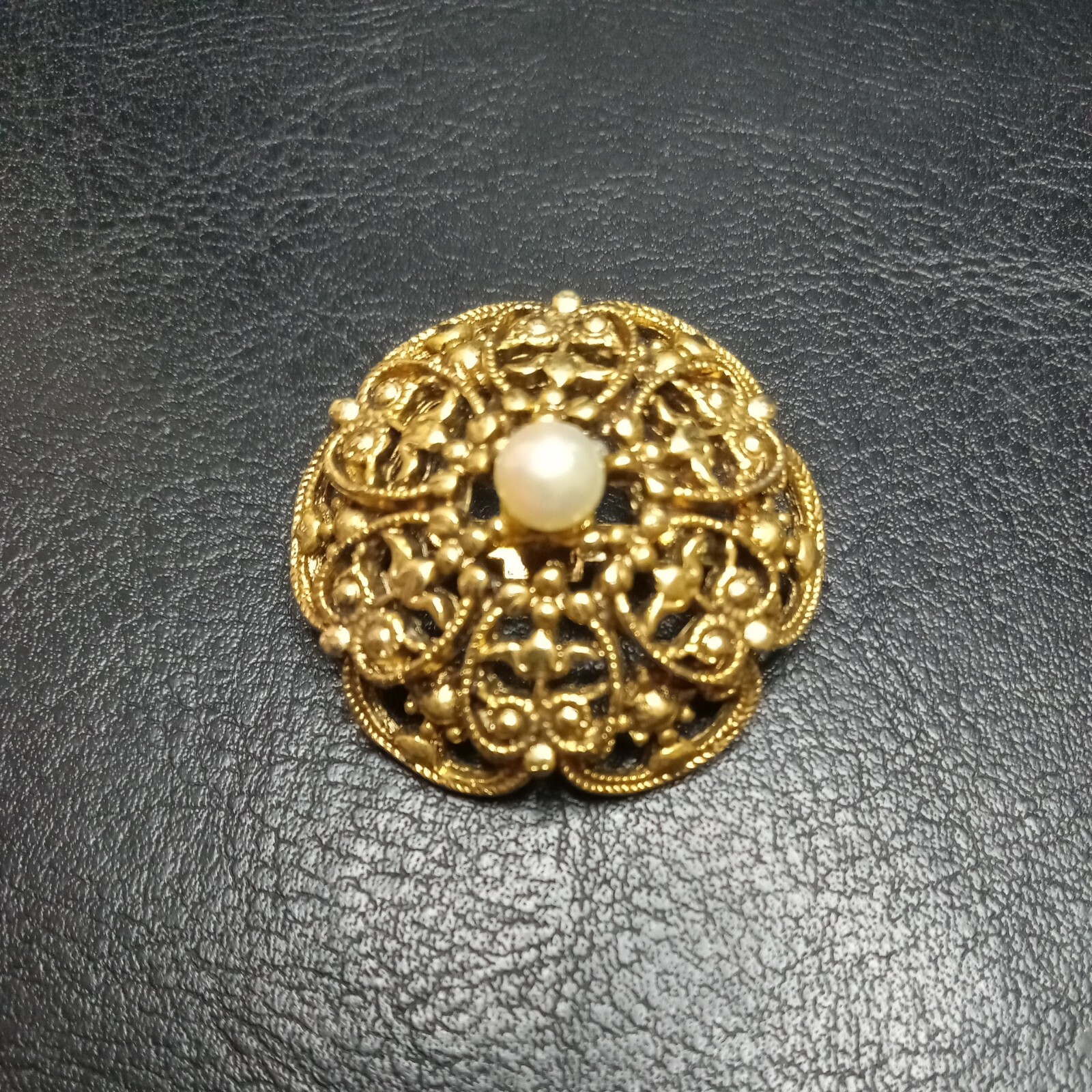 Vintage Signed TACOA Flower Pin Brooch Faux Pearl. 3417
