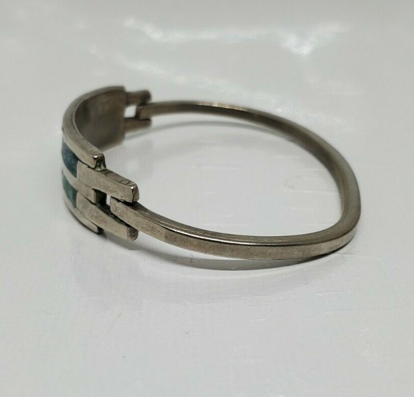 Turquoise Chip Inlay Bracelet Silver Tone Blue Green Side Opening