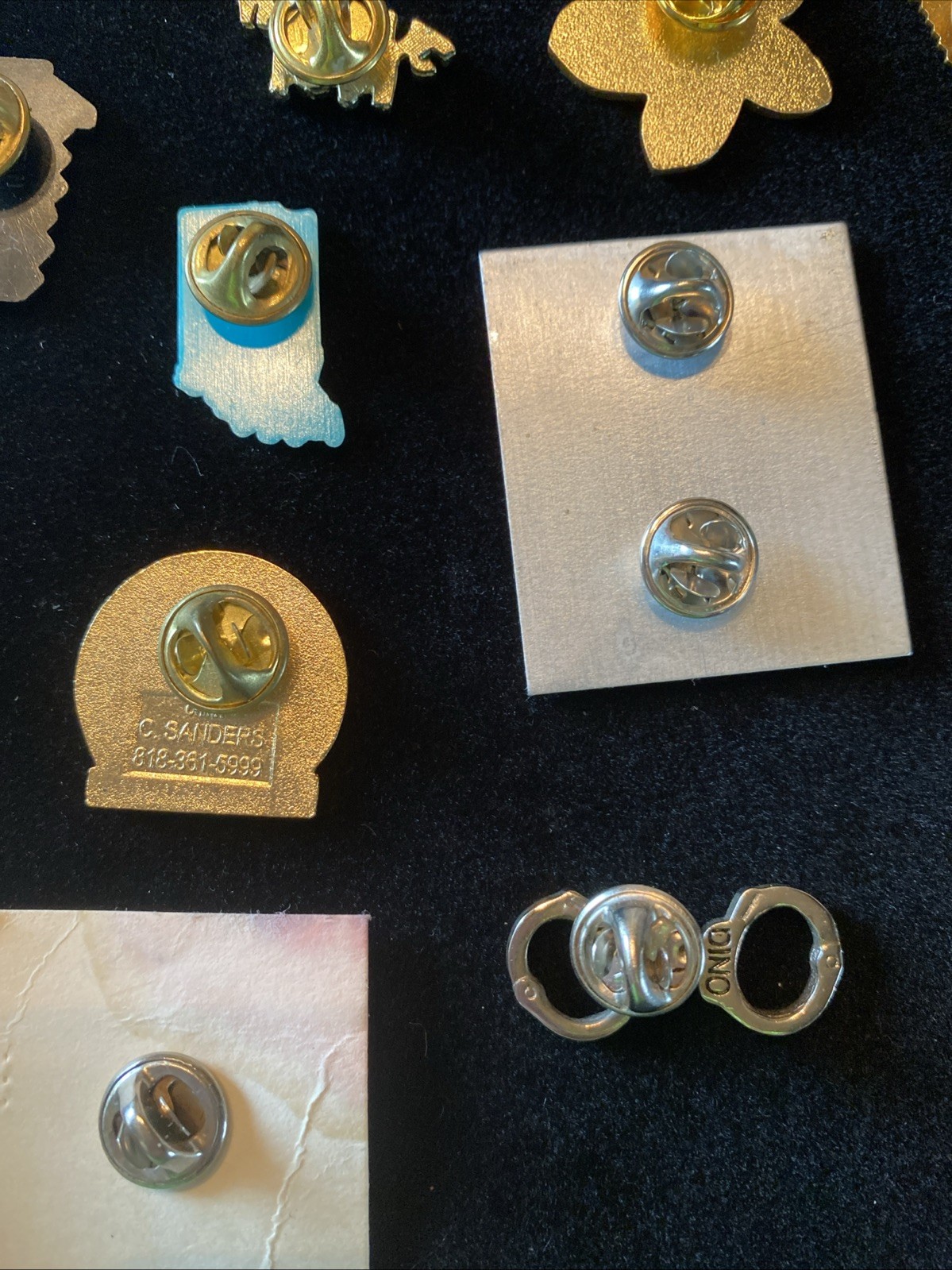 Lot Of 22 Vintage Random Lapel Pins Brooch Indiana Pow*Mia Horse Cow Flower