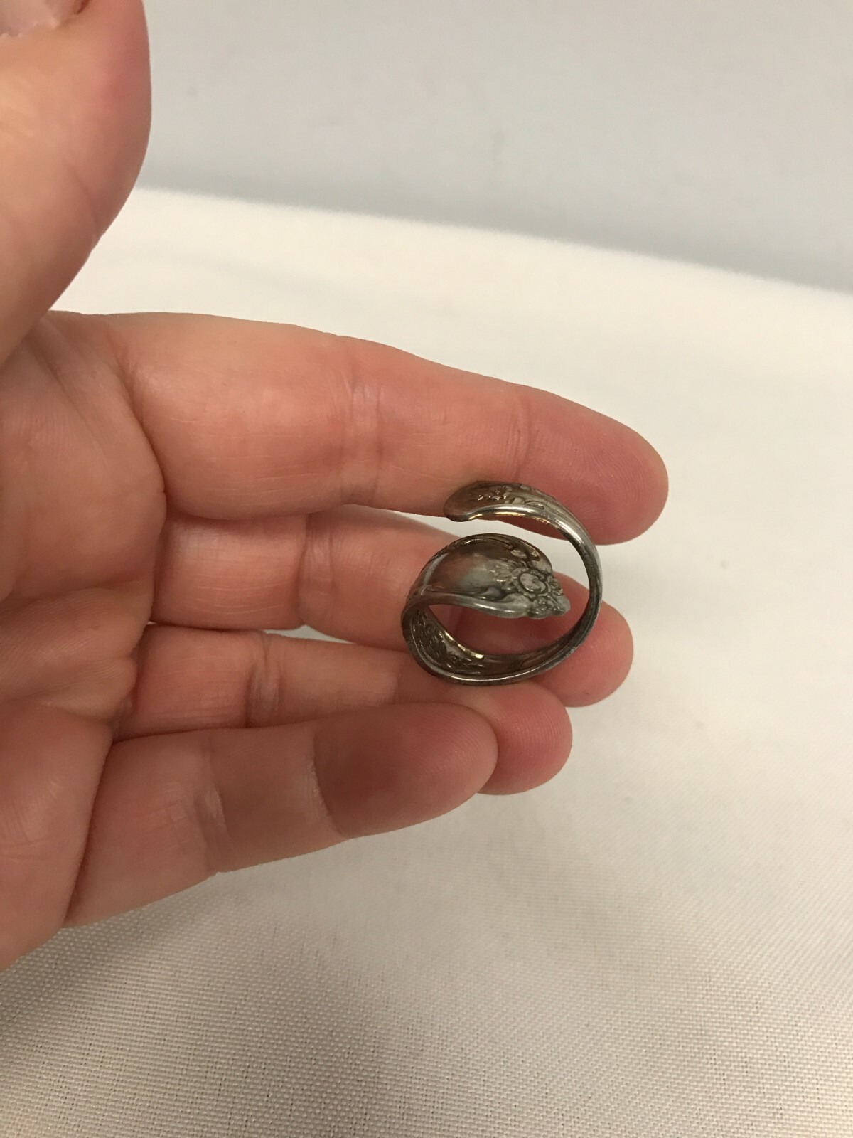 VINTAGE WM A ROGERS ONEIDA VANESSA FRANCESCA SILVERPLATE RING SIZE 5