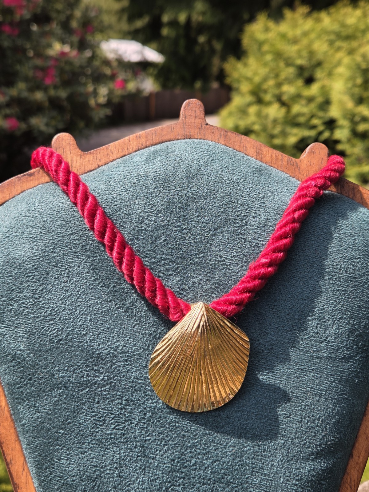 Vintage Gay Boyer Seashell Necklace Gold Tone Mermaid Red Rope Beach
