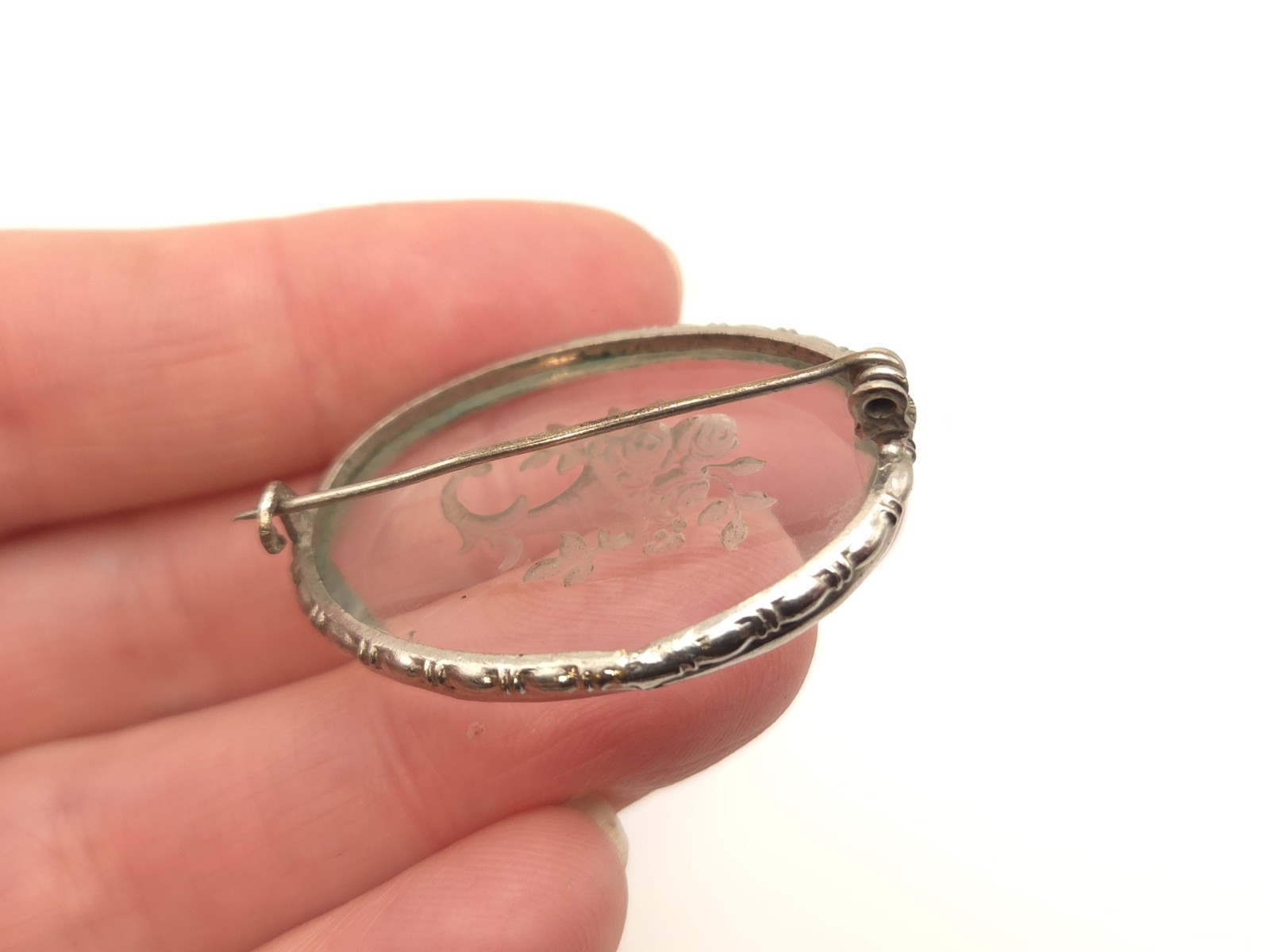 Vintage Reverse Carved Intaglio Glass Rose Flower Bouquet Basket Brooch Pin