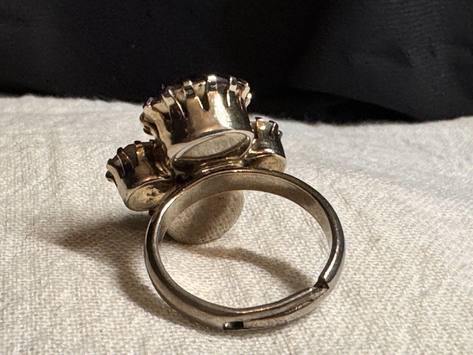 Vintage Cocktail Ring. 4 Rhinestones Topaz And Clear