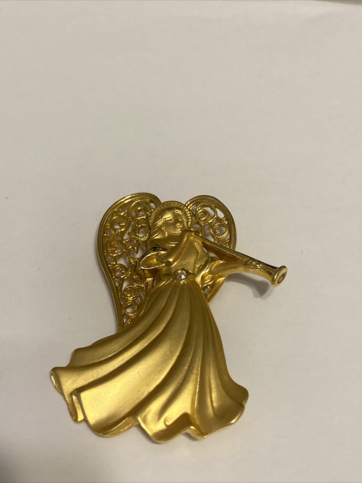 Angel Brooch With Harp Goldtone. 2 in X 1 1/2 in.