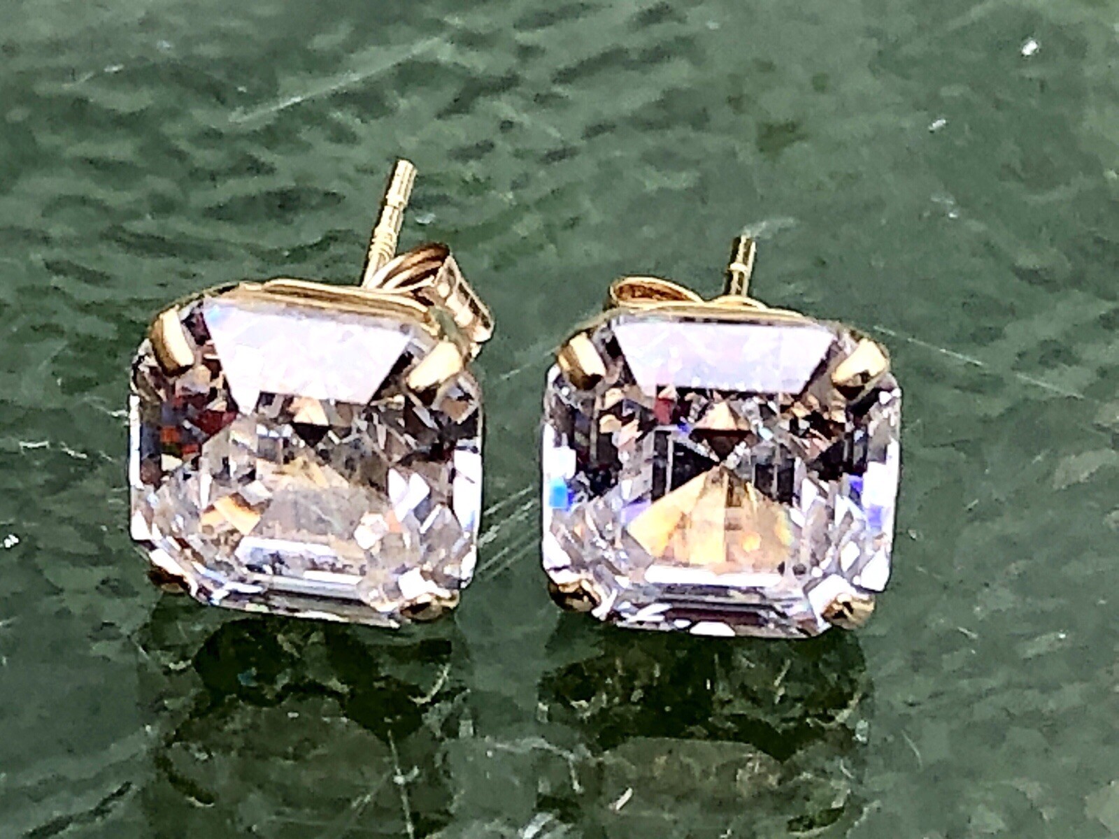 Vtg 14k Cushion Cut 7mm AAA CZ Stud Earrings- Amazing Sparkle Signed 1.6g