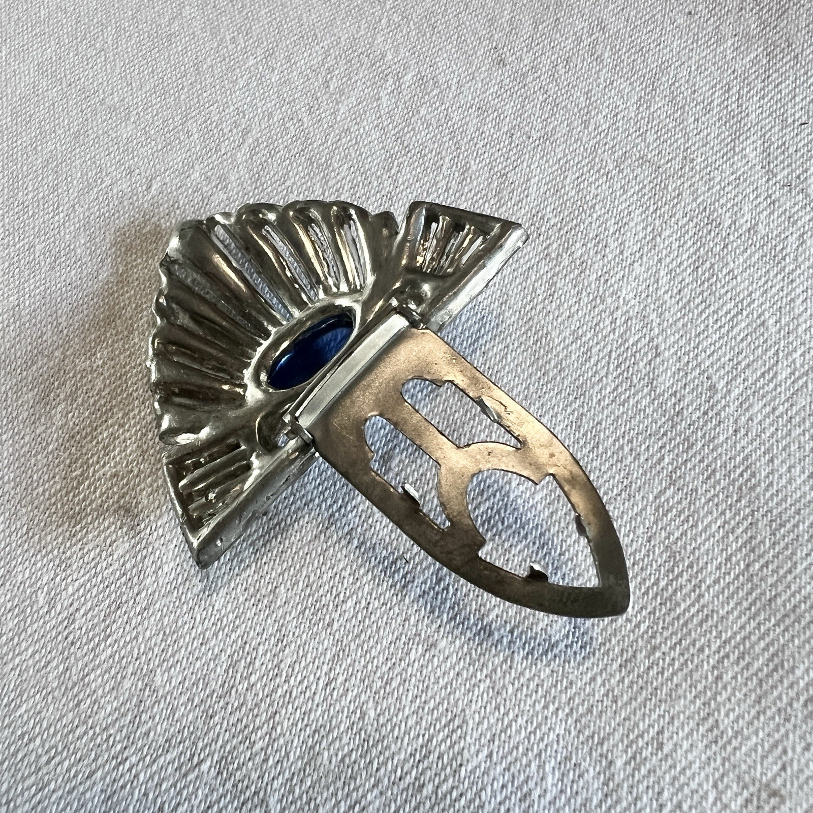 SINGLE DRESS CLIP Sapphire Blue Cabochon Rhinestones Vintage 1930s 1.5 X 2”