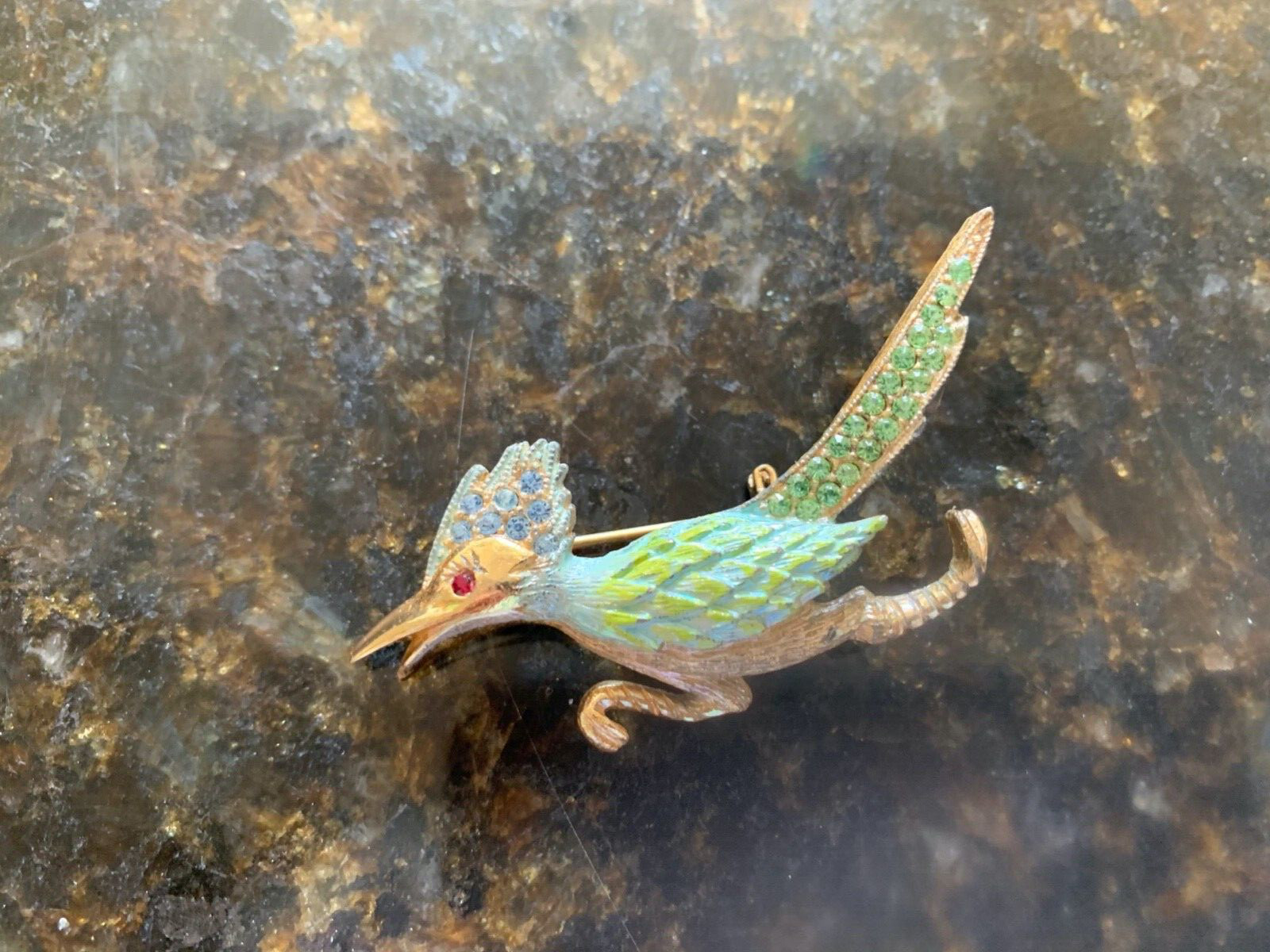 VTG Vintage Gold Tone Blue Rhinestone Roadrunner Brooch Pin All stones in tact!