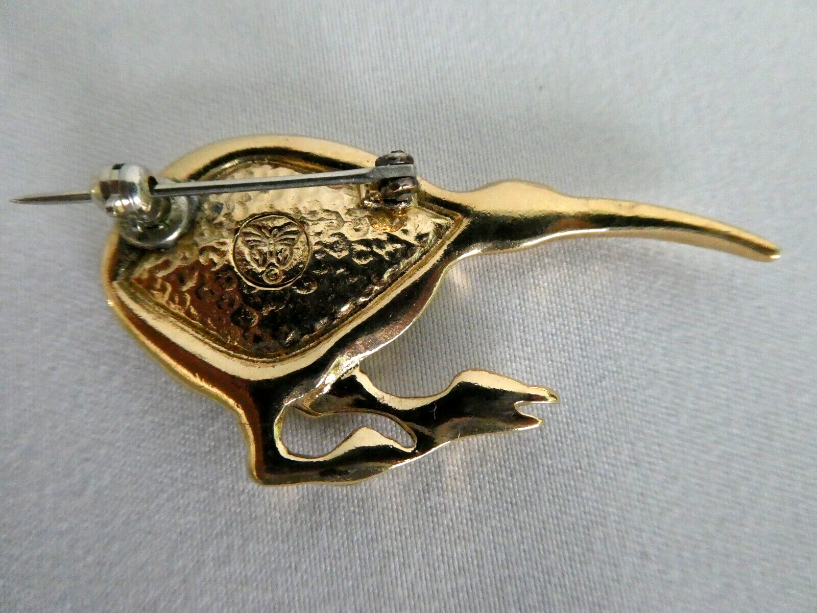 Ariki Paua Abalone Shell Kiwi BIrd Pin Brooch Gold Plated from New Zealand