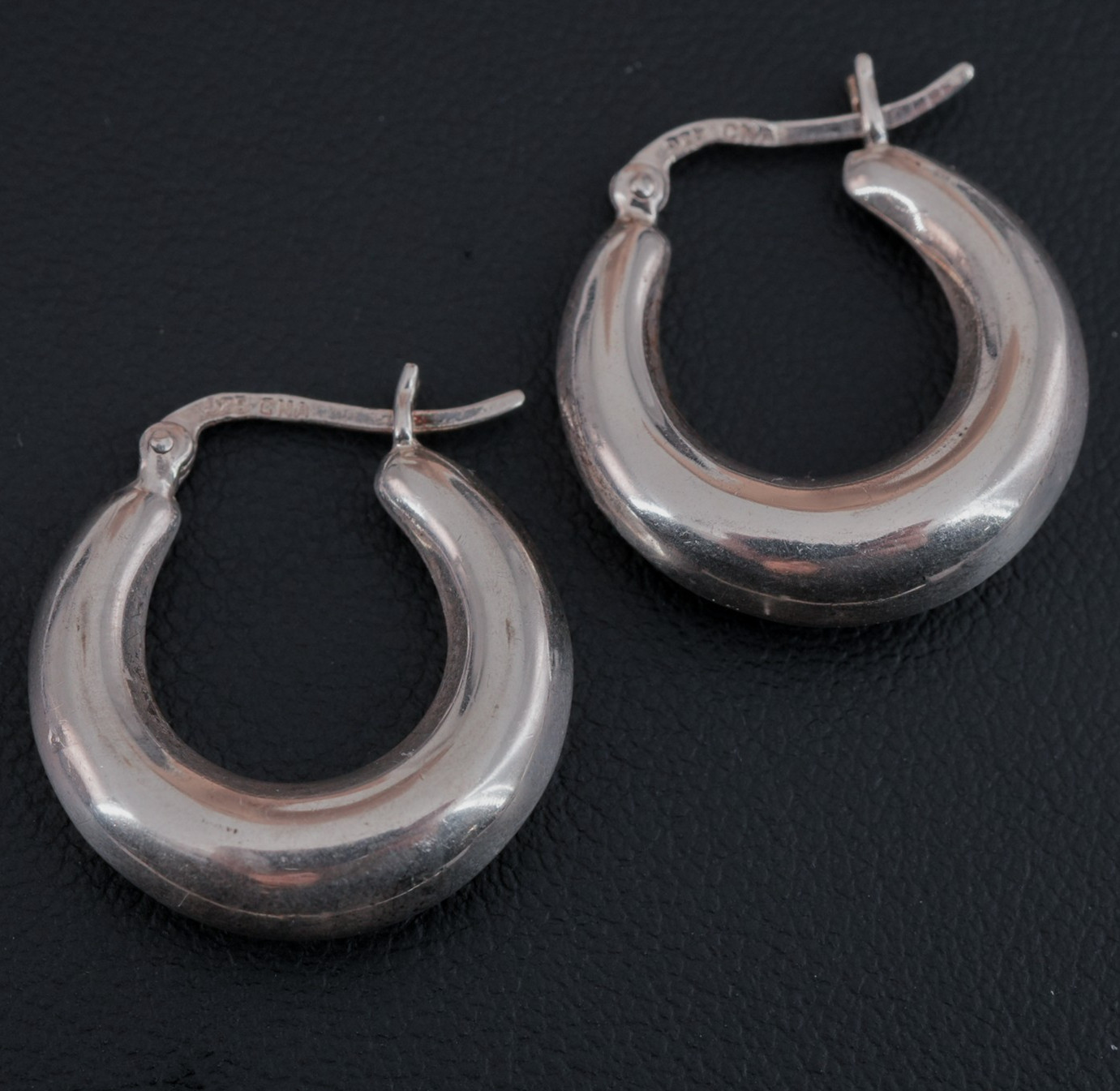 3.7g Pranda Design Sterling Silver Vintage 3/4in Smooth Hoop Earrings Leverback