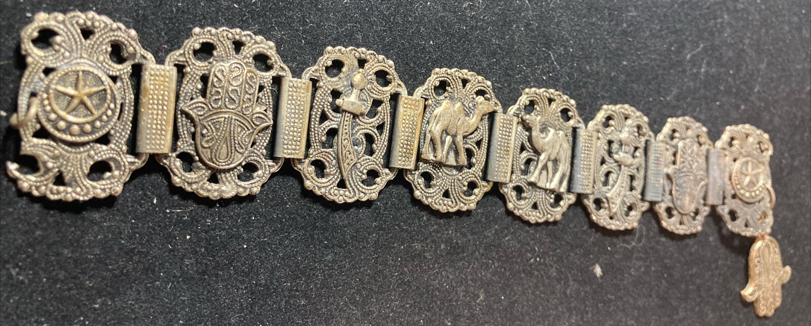 Signed SOUVENIR DE MAROC Bracelet Morocco Camels Sword Hand filigree 7.25″ wrist