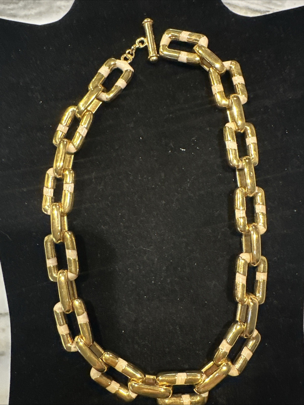 Vintage St John Necklace Chunky Gold Tone Chain Reversible White & Brown Enamel
