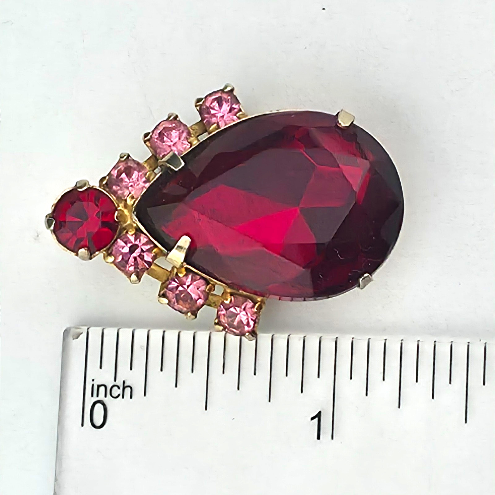 Chunky Vintage Red Pink Juliana Rhinestone Gold Tone Clip On Earrings 1.25″