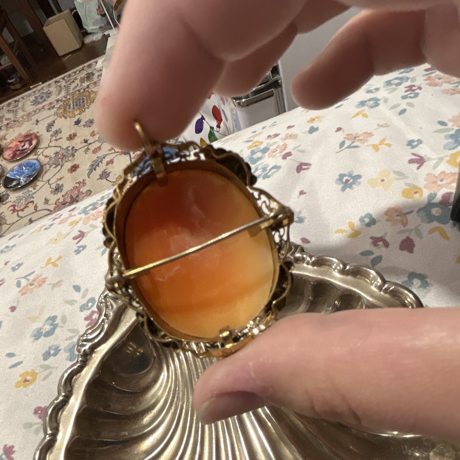 Vintage Italian shell 12k gold cameo