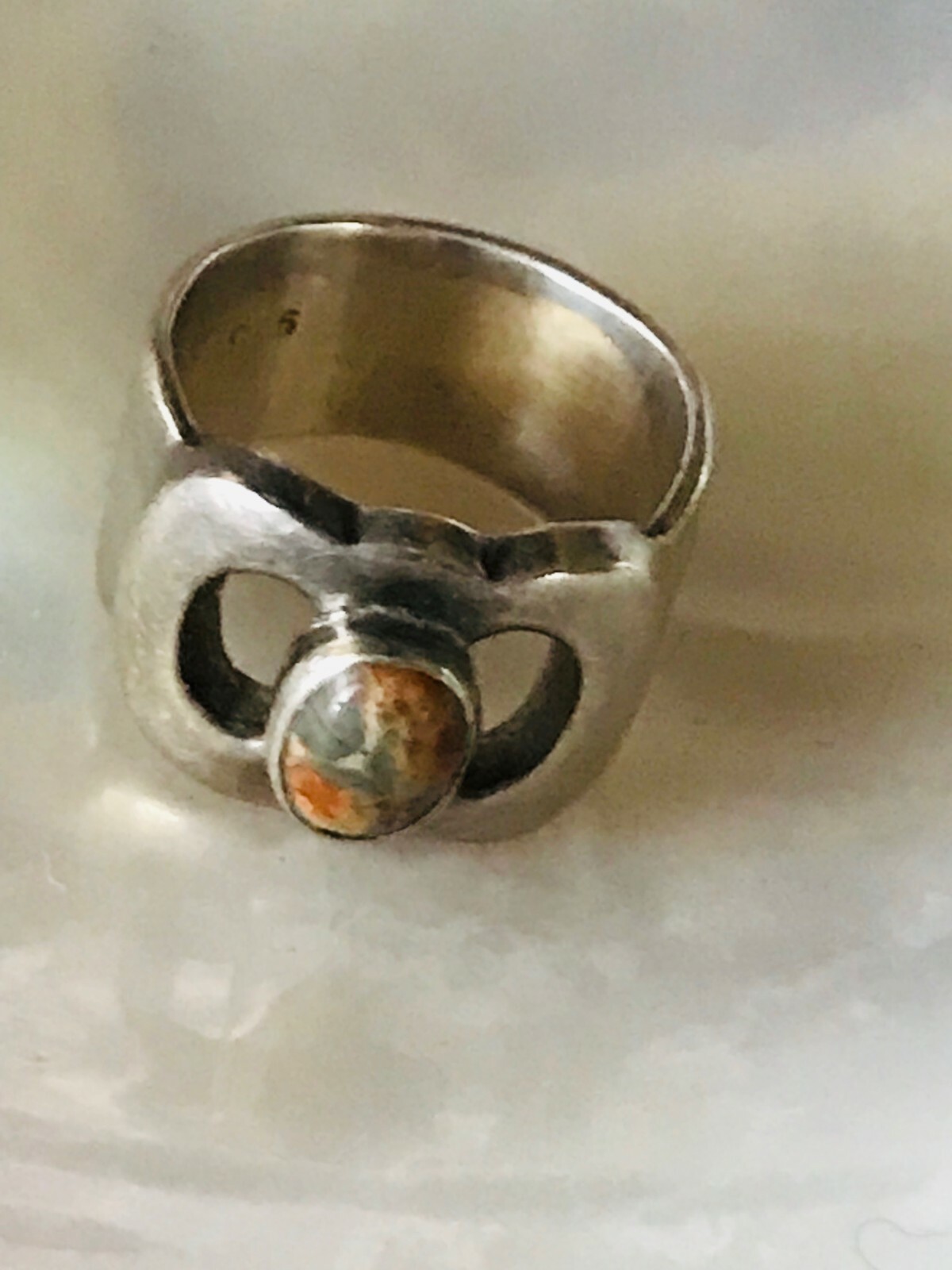 Old Pawn 925 Marked Wide Silver Band w Oval Earthtones Stone Ring Currently Size