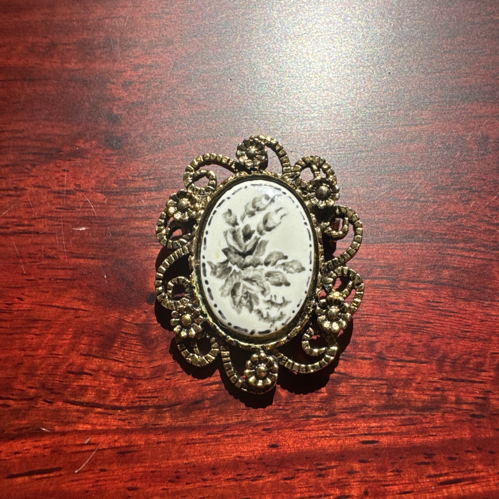 Vintage Handmade Grandma-core Floral Lot, Roses, Brass, Angels & Pearls 💐💖