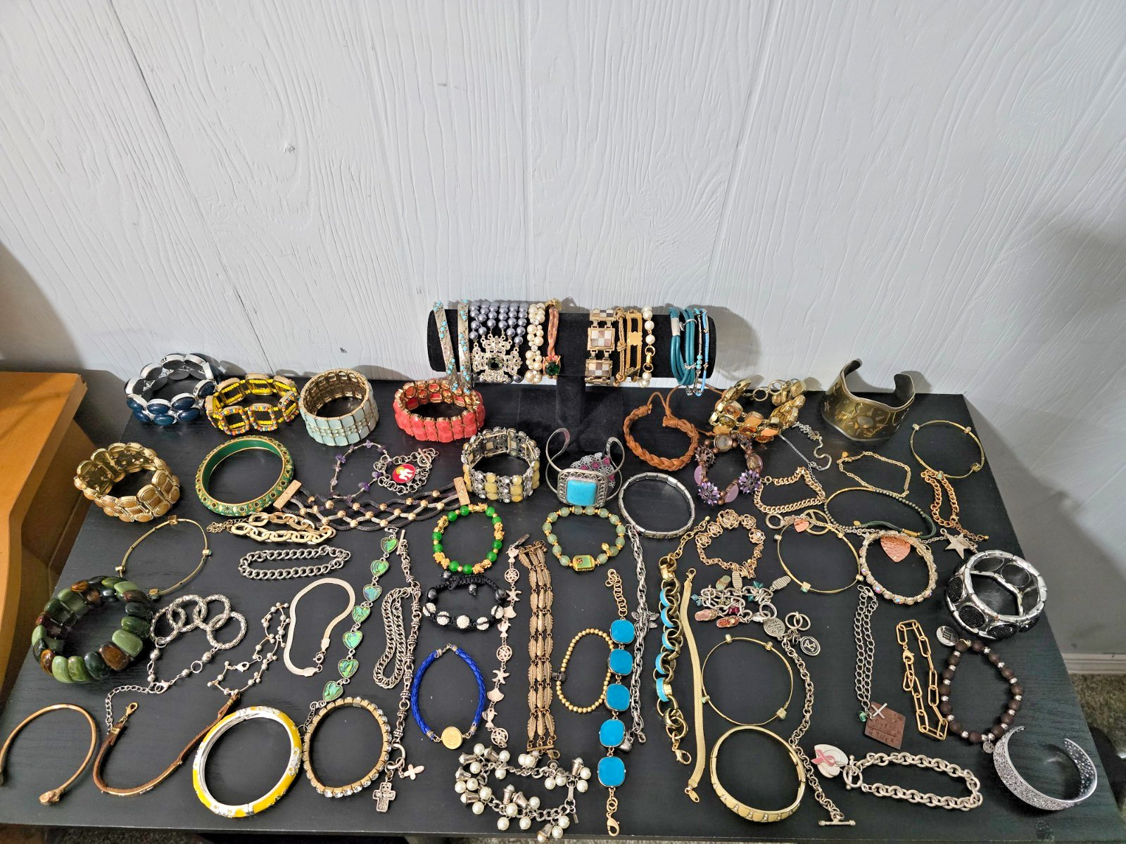Gigantic Mixed metals material an color lot of 70+ braceletn, signed /unsigned