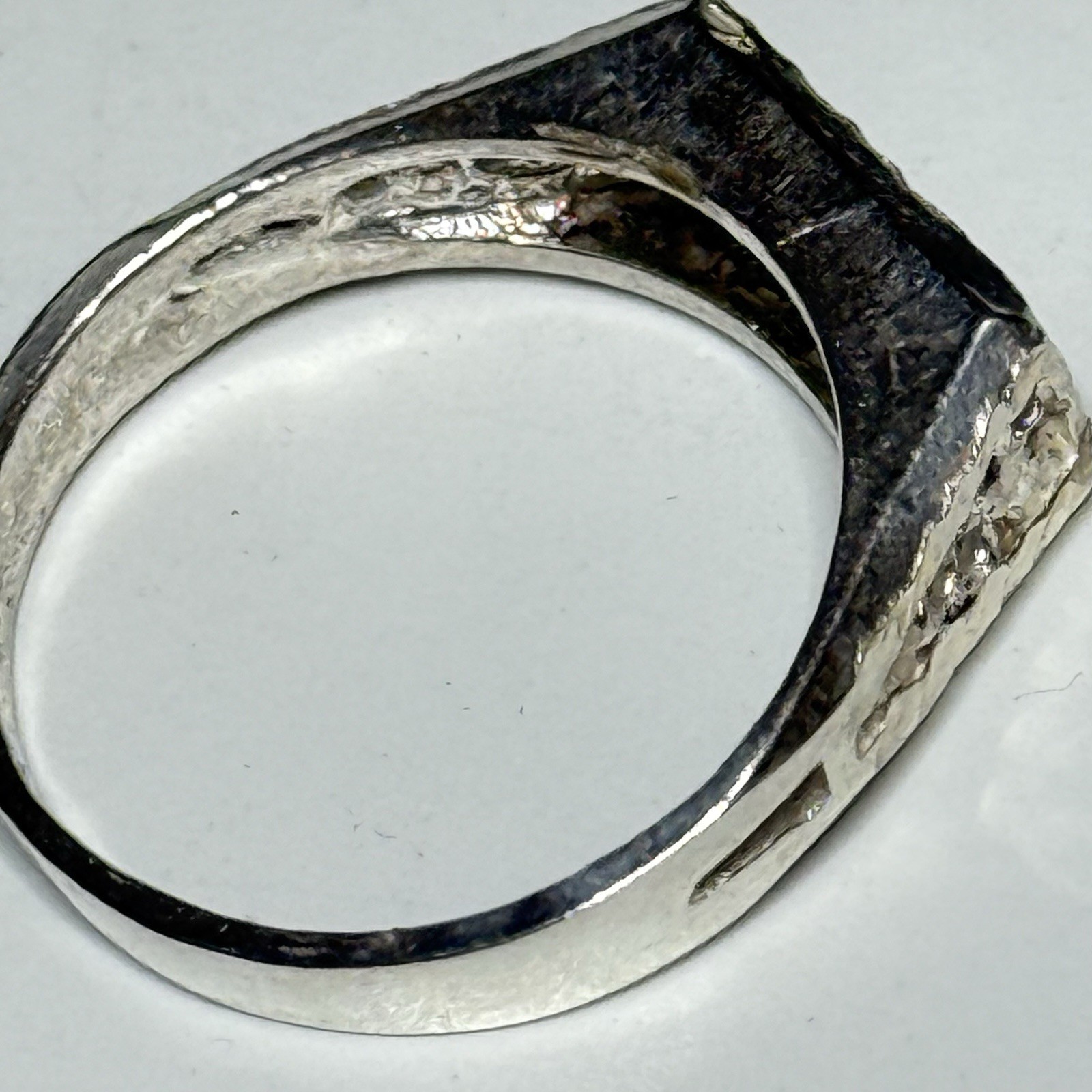 Sterling Silver filigree and diamond cut flat top Ring Size 7.75 vintage UNISEX