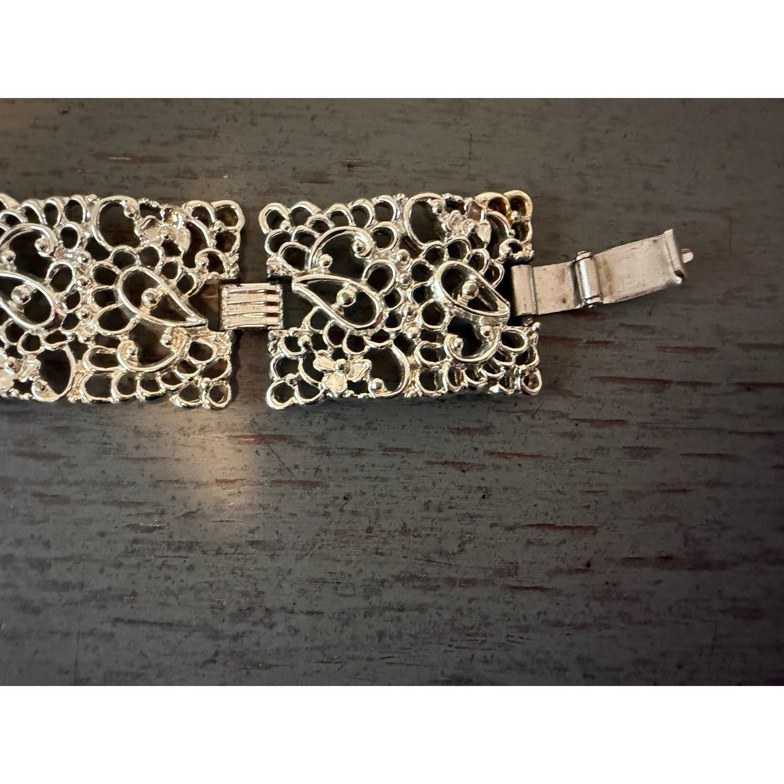 Vintage Silver Tone Filigree Panel Bracelet Openwork Scroll Floral Link 7.25in
