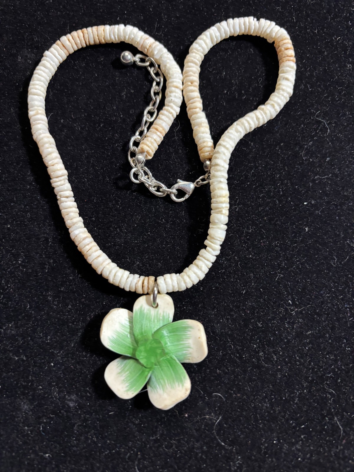 Vintage Green Flower Puka Shell Choker Necklace 15-17 inch Surfer Beach