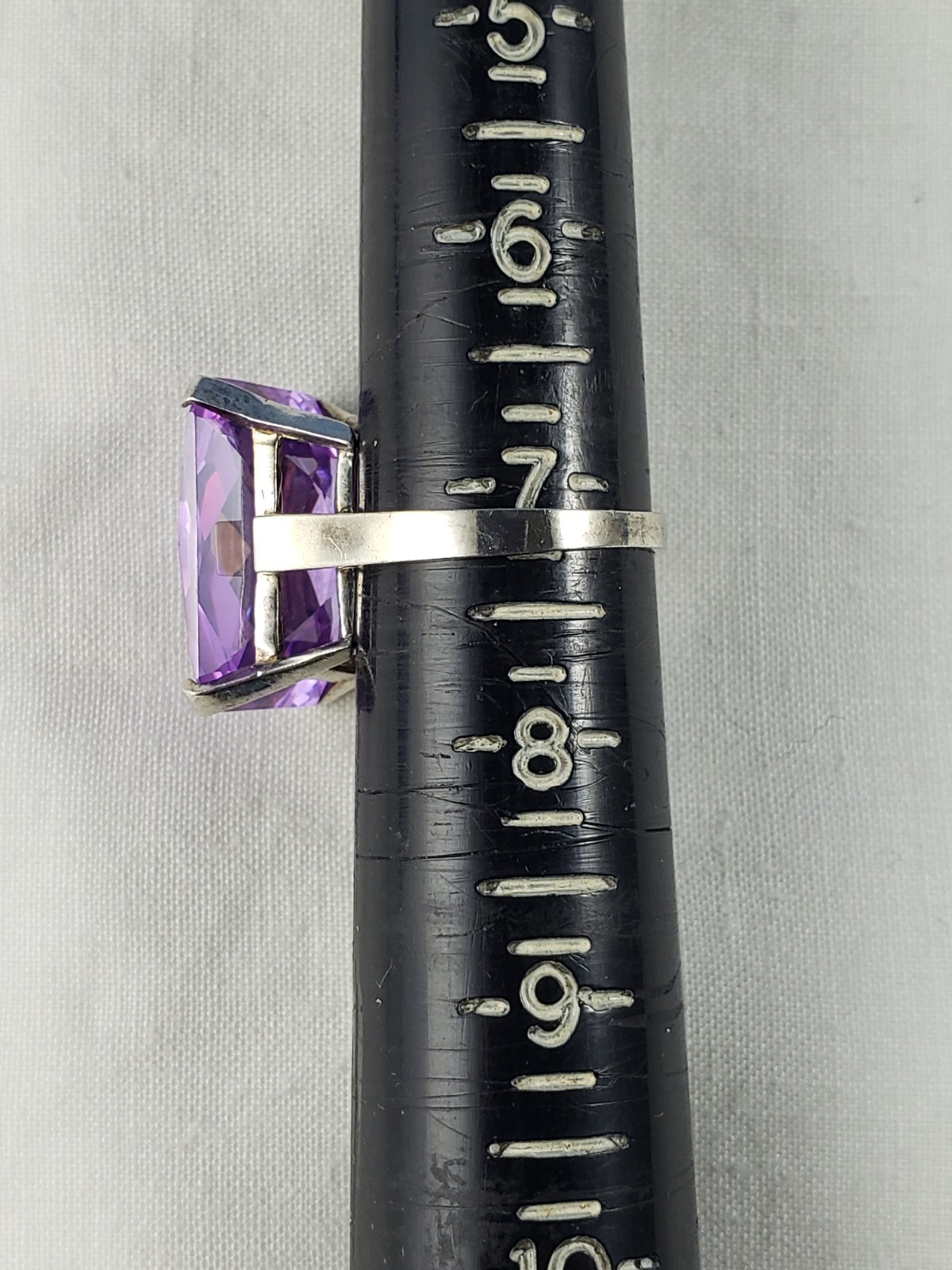 Vintage sterling silver changing color pink lilac stone cocktail ring sz 7.25