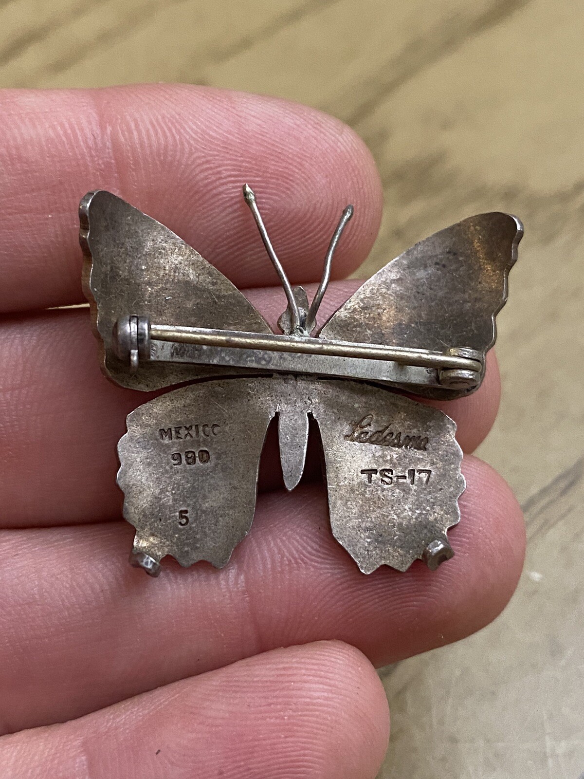 Enrique Ledesma Vintage Mexico Taxco Signed Butterfly 980 Silver pin Brooch