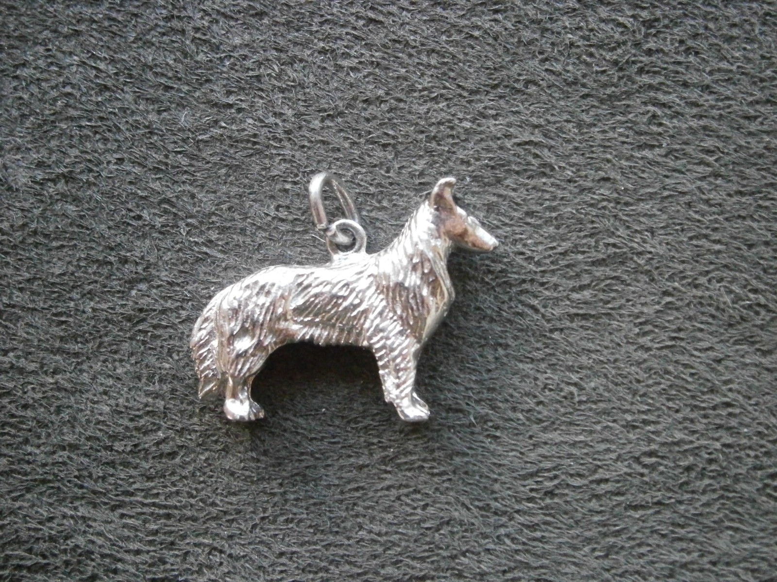 Rough Collie Lassie Dog Vintage Solid Shiny Sterling Silver Bracelet Charm 5.4g